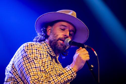 Jason Bajada returned to lead the sing-a-long to Bang A Gong